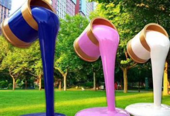 城市油漆桶雕塑 風景區(qū)彩繪雕塑 抽象擺件