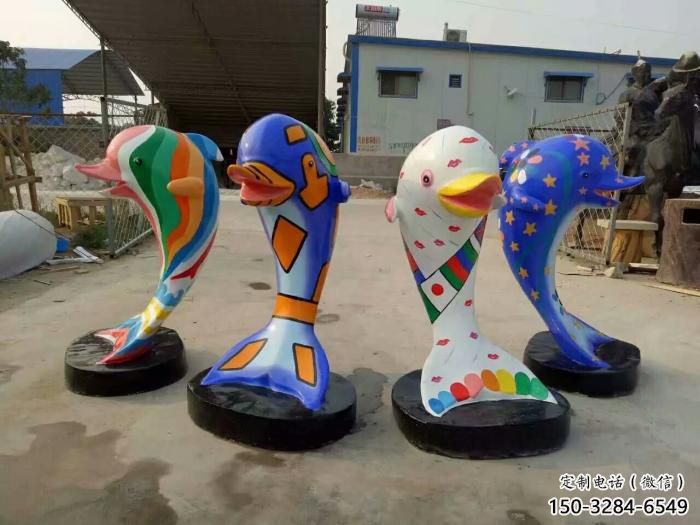 廣場(chǎng)玻璃鋼海豚雕塑廠家 公園仿真雕塑 抽象擺件