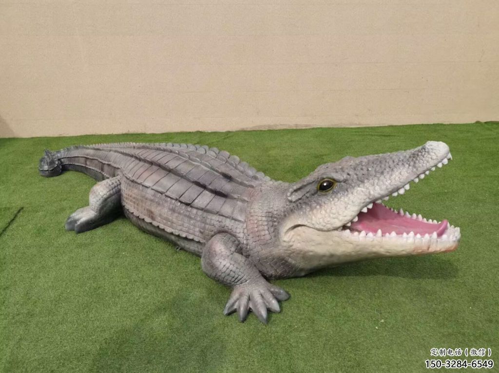 彩繪玻璃鋼鱷魚雕塑 仿真動物雕塑 步行街?jǐn)[件