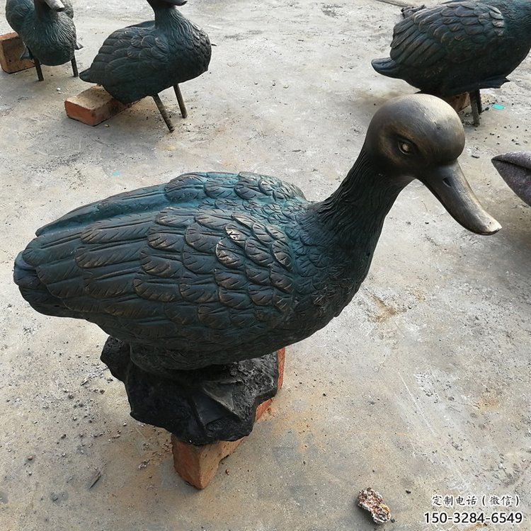 銅鴨子雕塑廠家，仿古工藝，公園廣場(chǎng)動(dòng)物擺件 (4)