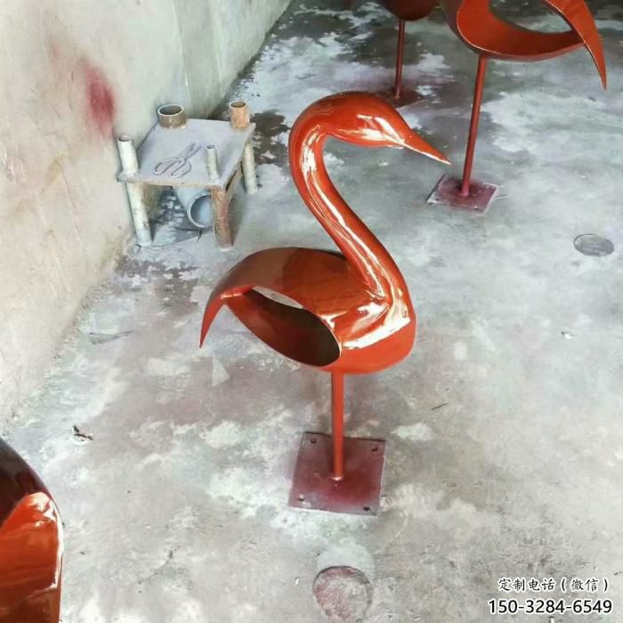 操場鳥類雕塑，景觀題材，鍍銅工藝