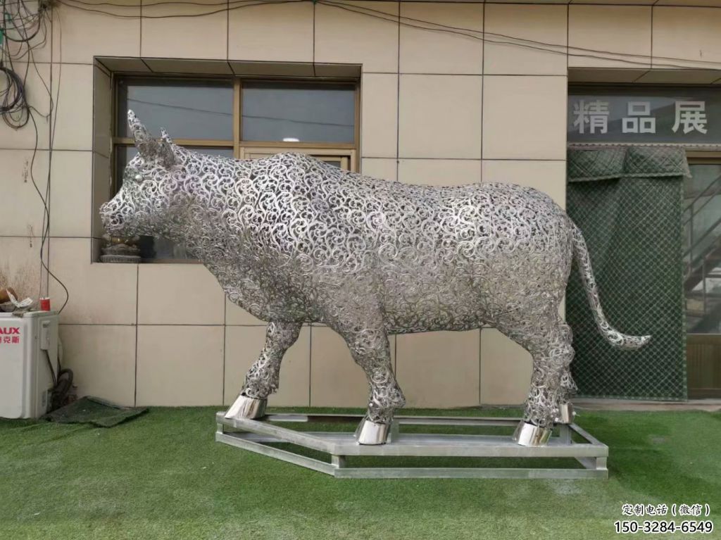 廣場小牛雕塑，動物擺件，仿古工藝