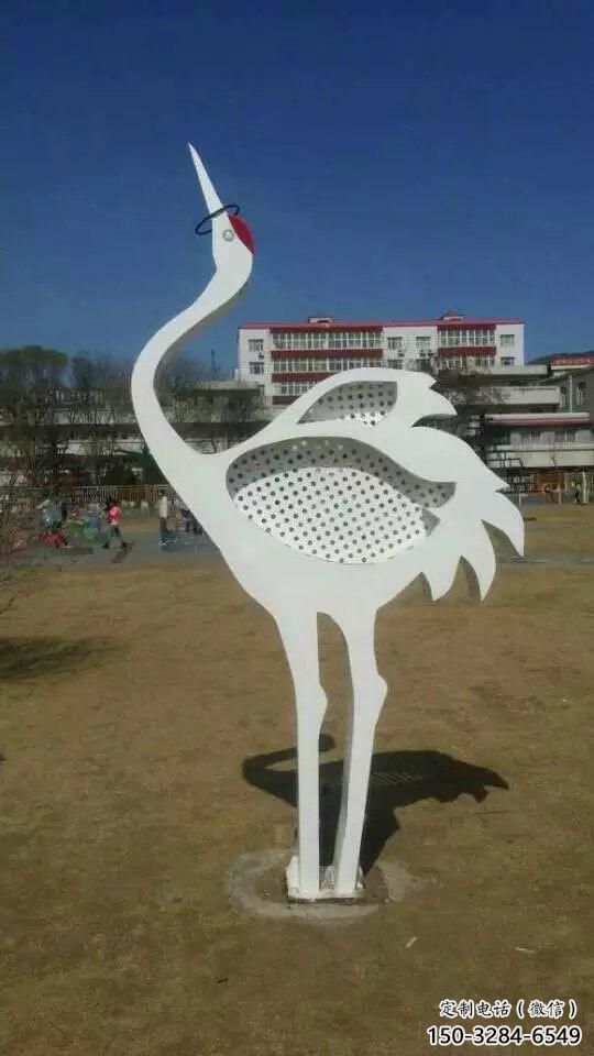 步行街白鷺雕塑，烤漆雕塑，鏤空方式
