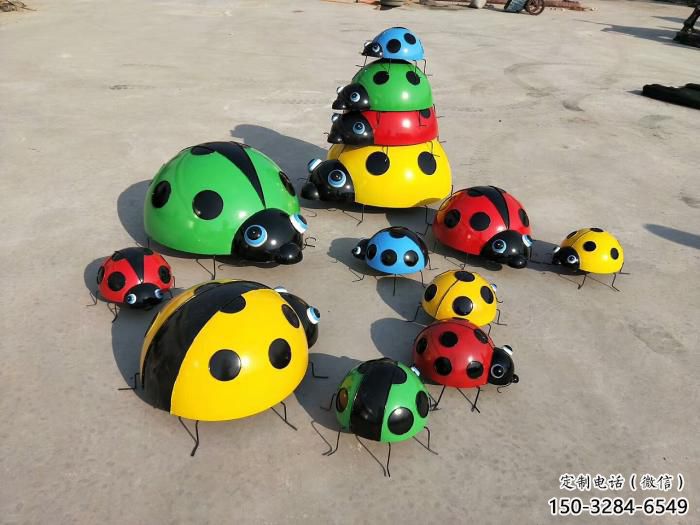 操場蟲子雕塑，鏤空海洋雕塑，噴砂制造