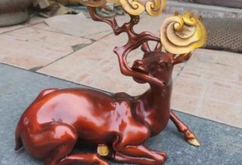 園林馴鹿雕塑，噴漆運(yùn)動(dòng)雕塑，網(wǎng)格形式