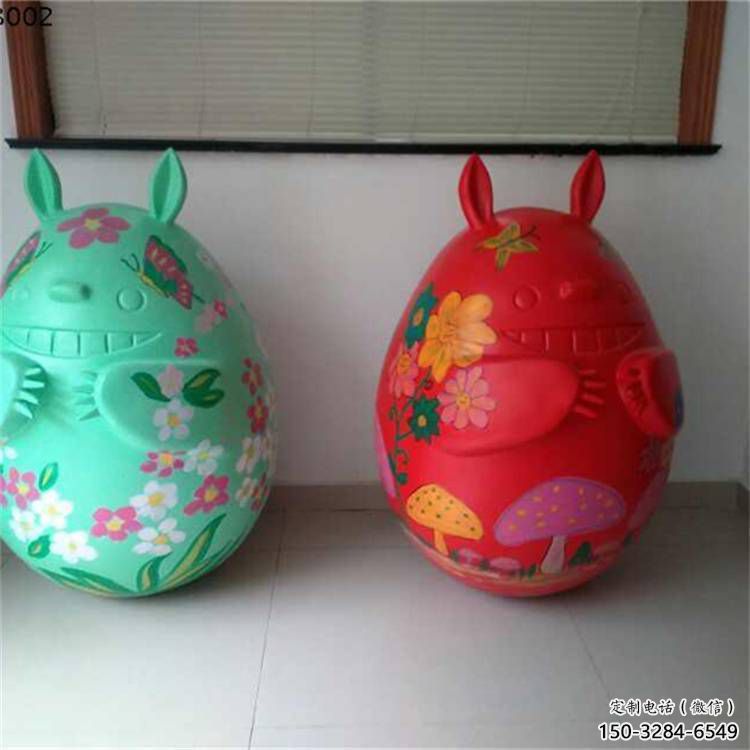 步行街龍貓雕塑，鑄銅農(nóng)耕雕塑，動(dòng)漫方式