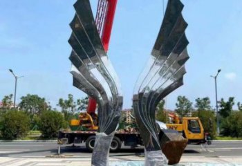 園林翅膀雕塑，噴漆景觀雕塑，網(wǎng)格形式