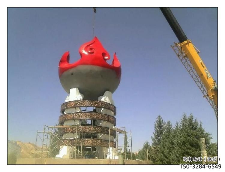 農(nóng)村火炬雕塑 抽象藝術(shù)擺件 烤漆雕塑