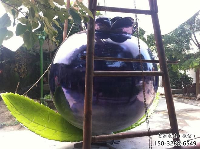 大型藍(lán)莓雕塑 商業(yè)街廣場(chǎng)雕塑 古銅色擺件