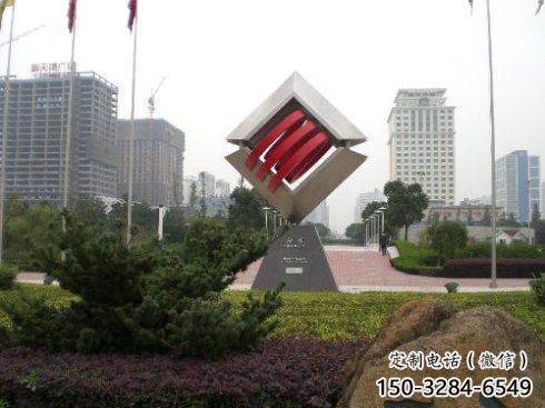 廣場中國結(jié)雕塑廠家，烤漆工藝制作，民俗文化標(biāo)識