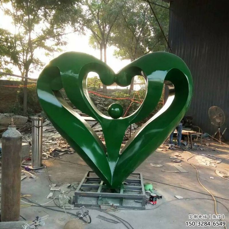 仿真愛心雕塑 電鍍現(xiàn)代雕塑 廣場雕塑