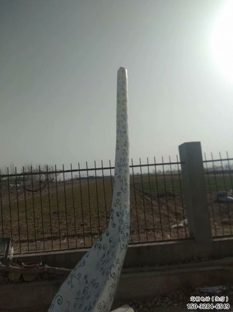 戶外湯匙雕塑 噴漆勺子雕塑 燈光雕塑