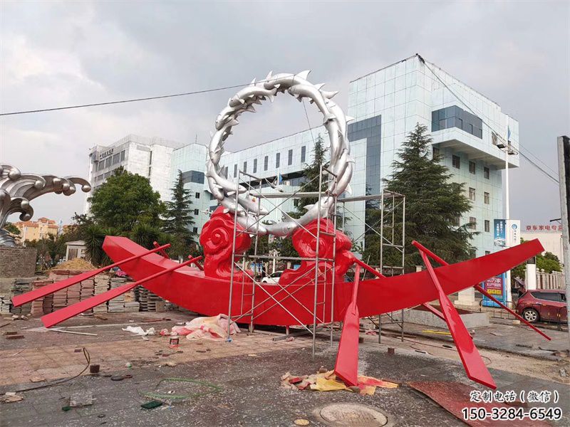 仿真龍舟雕塑 電鍍現(xiàn)代劃槳雕塑 部隊競賽雕塑