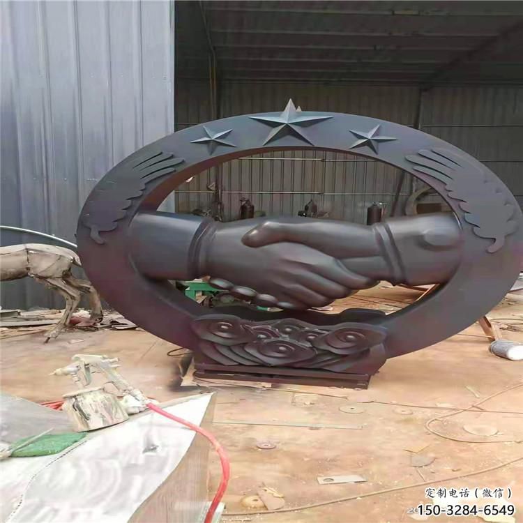 公園握手雕塑 鏡面公園雕塑 標(biāo)志誠信雕塑