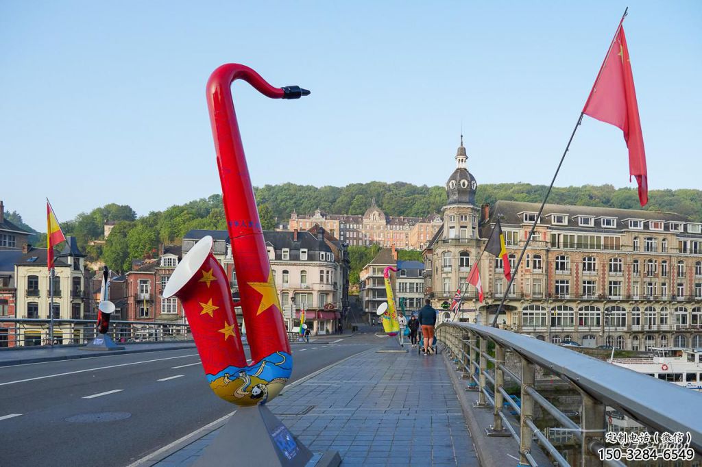 彩繪薩克斯雕塑 景觀西方樂(lè)隊(duì)雕塑 街頭樂(lè)器雕塑