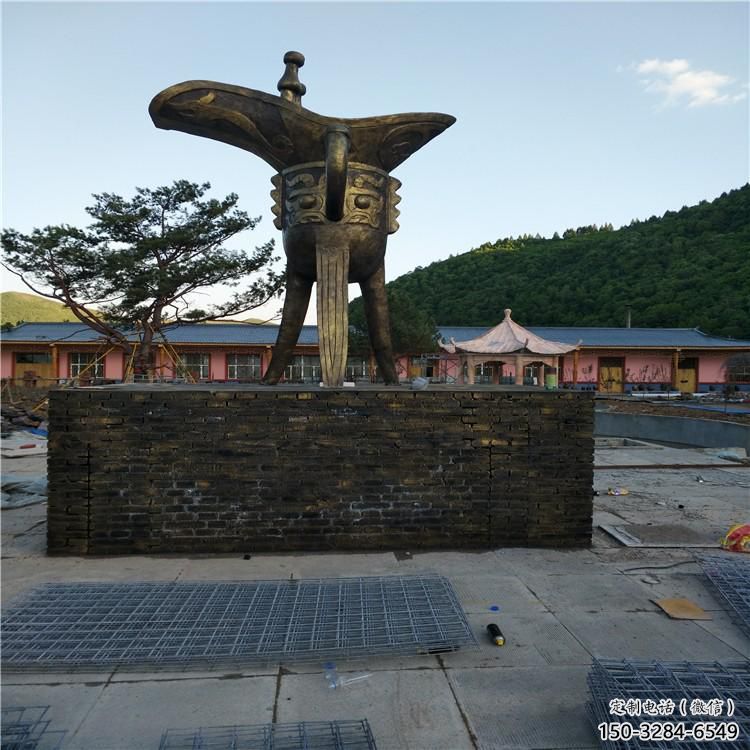 街道酒尊雕塑 現(xiàn)代酒尊杯雕塑 彩繪酒器雕塑