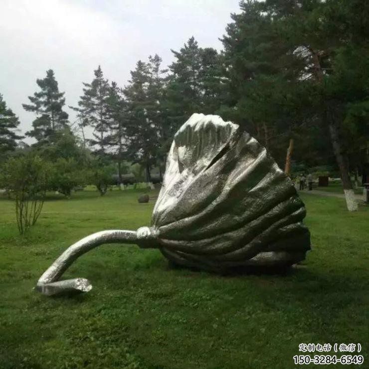 仿真蓮蓬雕塑 電鍍現(xiàn)代植物雕塑 部隊雕塑