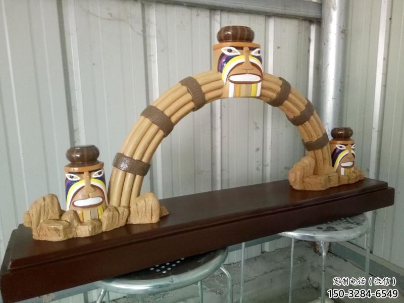 玻璃鋼門(mén)頭雕塑,卡通元素設(shè)計(jì)，彩繪工藝制作