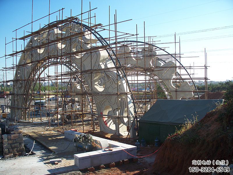 制作景觀大門雕塑，鏤空不銹鋼拱門雕塑安裝