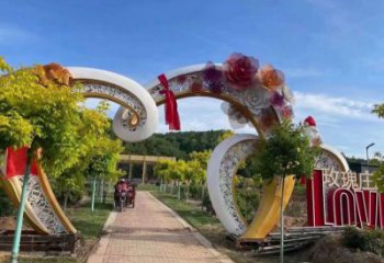 心形大門雕塑，創(chuàng)意設(shè)計，戶外不銹鋼拱門雕塑