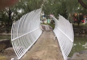 鋼管大門(mén)雕塑