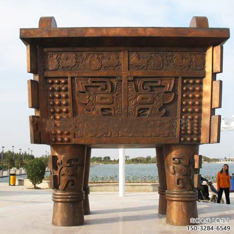 鎏金大克鼎雕塑，黃銅材質(zhì)加工