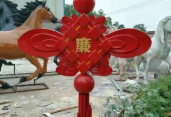 操場中國結(jié)雕塑廠家，烤漆工藝制作，民俗文化標(biāo)識