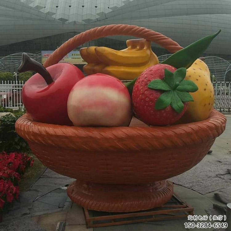 景觀果籃雕塑批發(fā)，彩繪工藝，景觀玻璃鋼果籃雕塑承接