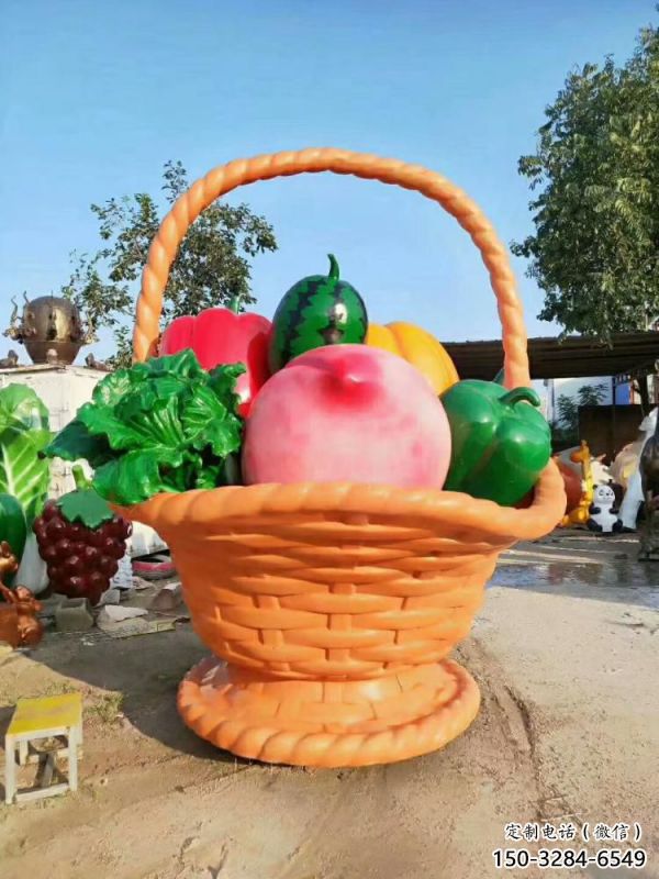 果籃雕塑定做，公園小品，戶外鴨梨果籃雕塑供應(yīng)