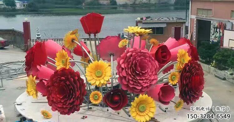 烤漆花籃雕塑制造商，室外軟裝，景觀月季花花籃雕塑制作承接