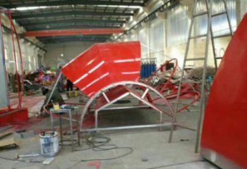 廣場花籃雕塑優(yōu)價，鋼管組合，玫瑰花花籃雕塑異型特供