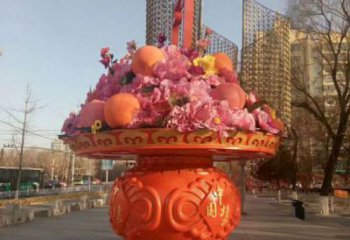 鍛鋼花籃雕塑選用，小區(qū)擺件，大型鐵藝花籃雕塑公司批發(fā)