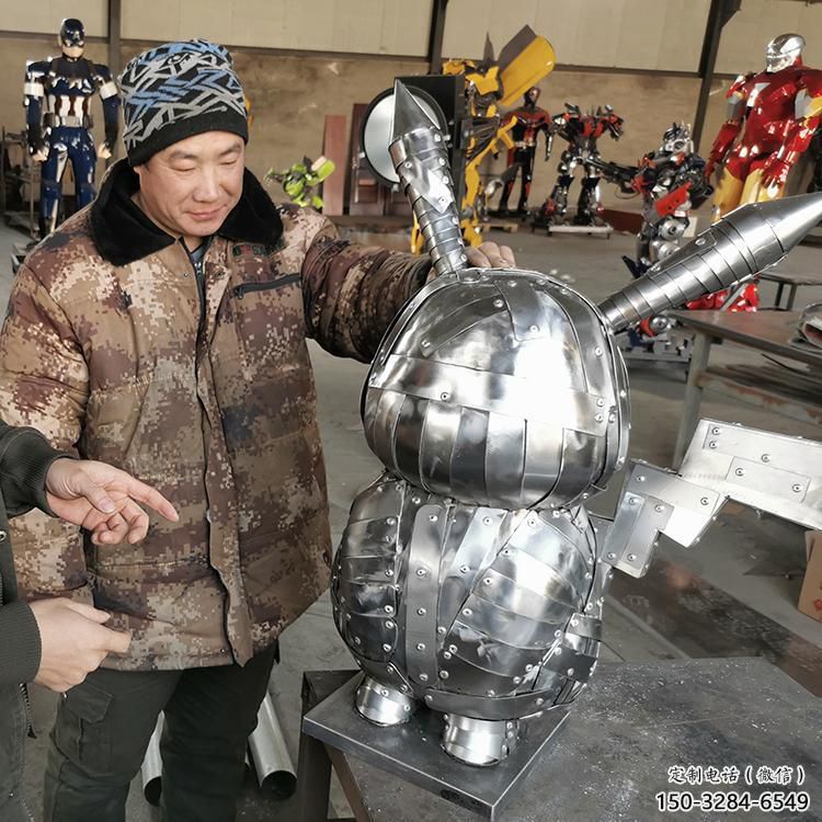 酒店機(jī)器人雕塑