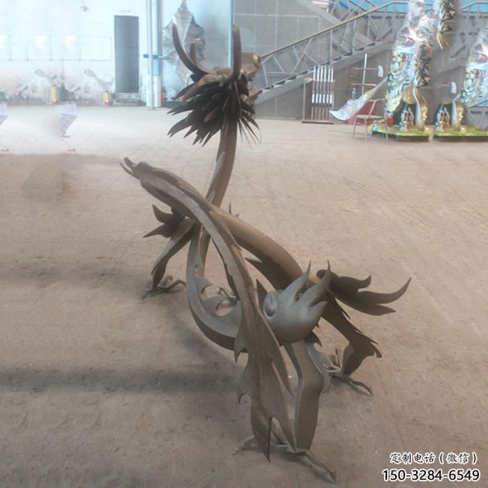 幾何恐龍雕塑供應(yīng)，城區(qū)小品，鐵藝恐龍雕塑制造商