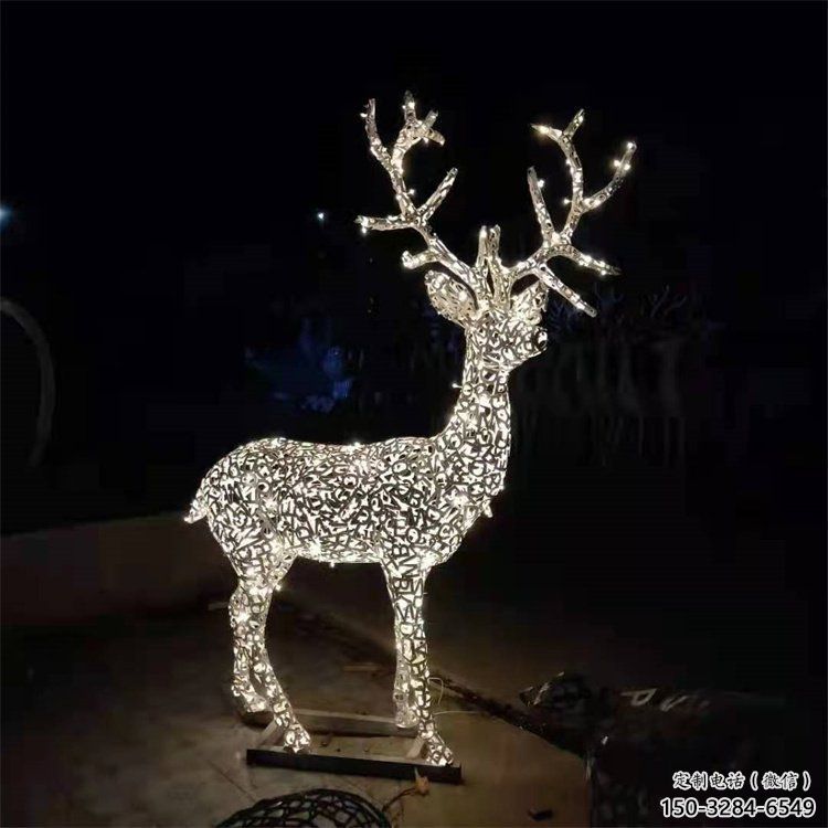 彩繪景觀梅花鹿雕塑生產(chǎn)，景區(qū)案例，燈光梅花鹿雕塑優(yōu)選