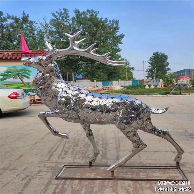 梅花鹿雕塑定做，城區(qū)小品，景觀鏤空梅花鹿雕塑定價