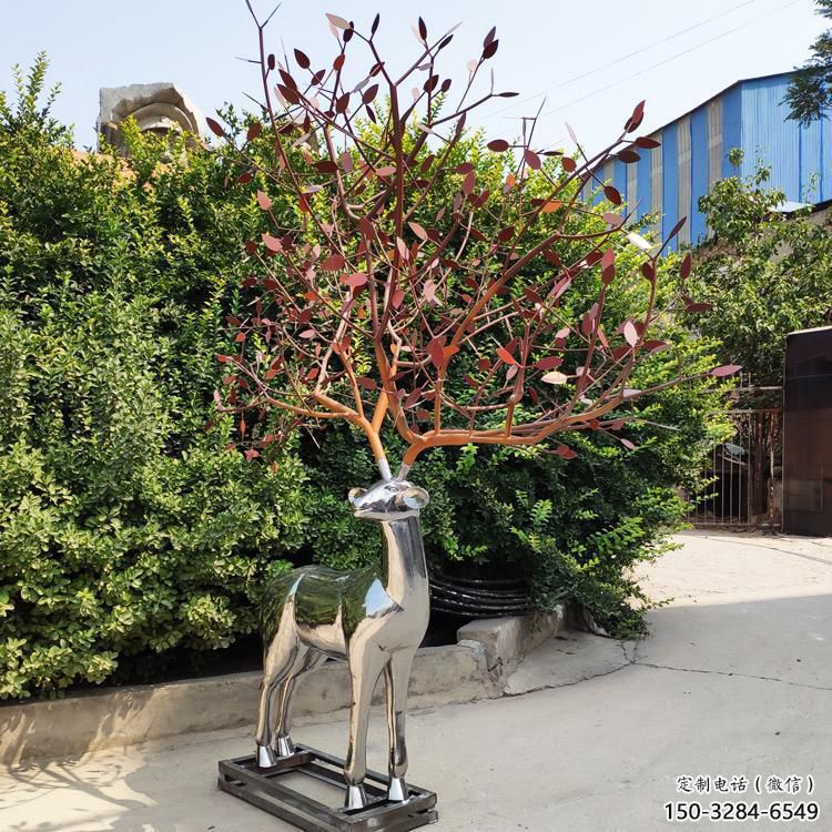 金屬梅花鹿雕塑制作，城市裝飾，鏡面梅花鹿雕塑標(biāo)準(zhǔn)