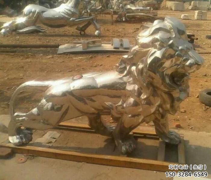 仿真獅子雕塑制作，園林裝飾，建筑不銹鋼獅子雕塑生產(chǎn)