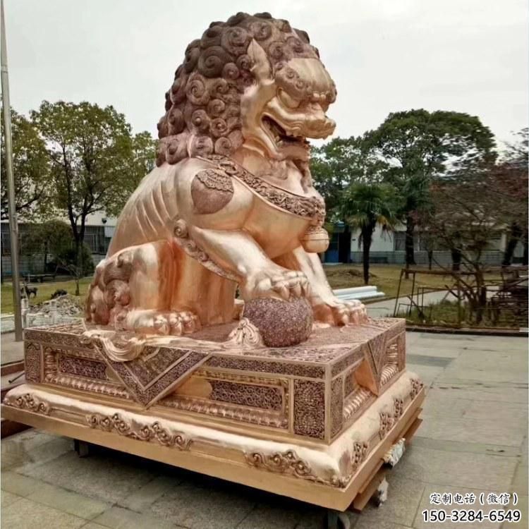 金屬獅子雕塑制作，黃銅鑄造，公共蹲獅雕塑優(yōu)選