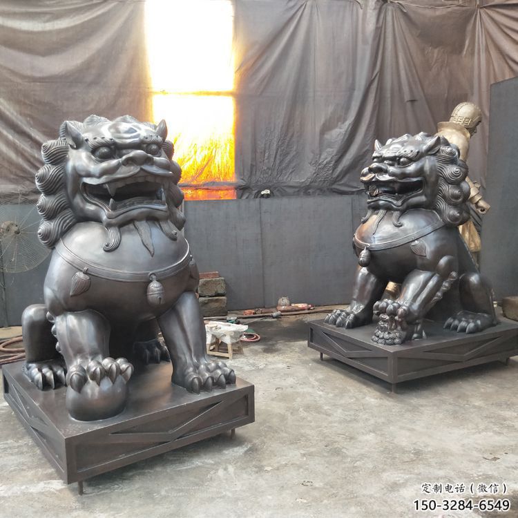 鑄銅獅子雕塑展品，景觀概念，黃銅蹲獅雕塑優(yōu)選