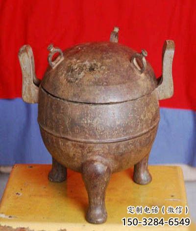 帶蓋宣德?tīng)t雕塑