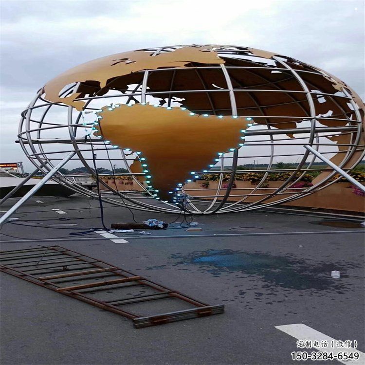 地球儀雕塑展品，景觀概念，鏤空鏡面地球儀雕塑優(yōu)選