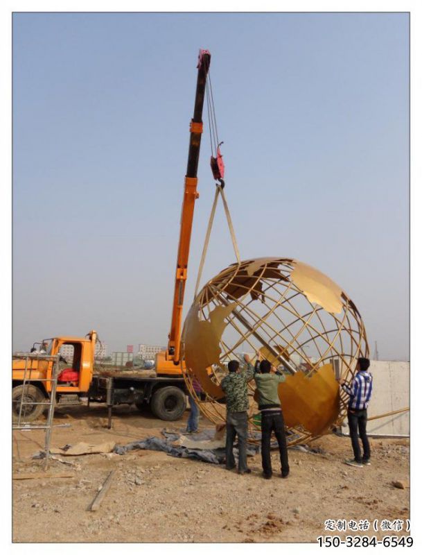 地球儀雕塑標(biāo)準(zhǔn)，彩鋼制作，烤漆地球儀雕塑廠家優(yōu)價(jià)