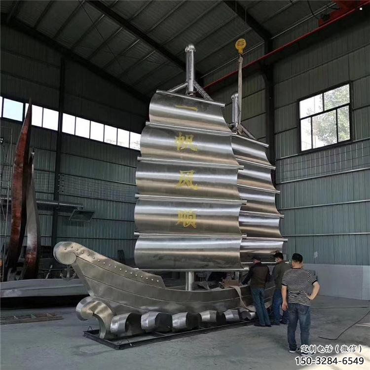 景區(qū)帆船雕塑，鍍金歐式雕塑，鐵藝材質(zhì)