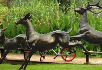 戶外小鹿雕塑專供，公園雕塑，仿銅小鹿雕塑標(biāo)準(zhǔn)