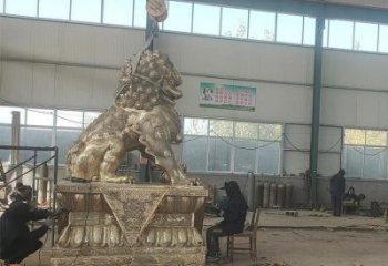 大型獅子雕塑展品，鑄銅制作，金屬蹲獅雕塑精品