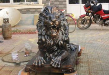 戶外獅子擺放通用，陸地?cái)[件，景觀趴獅雕塑制作優(yōu)選