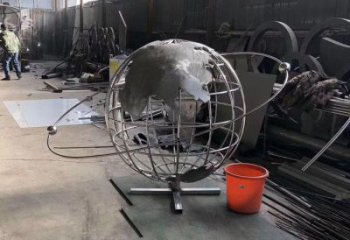 地球儀雕塑生產(chǎn)，透雕系列，鏡面地球儀雕塑生產(chǎn)商