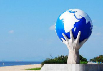 地球儀雕塑廠家，廣場雕塑，景觀手托地球儀雕塑制造商