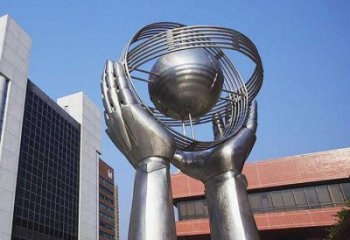地球儀雕塑定做，小區(qū)擺件，鏡面手托地球儀雕塑制作